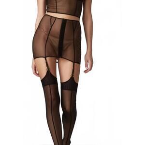 NEW MURMUR haze sheer skirt in black